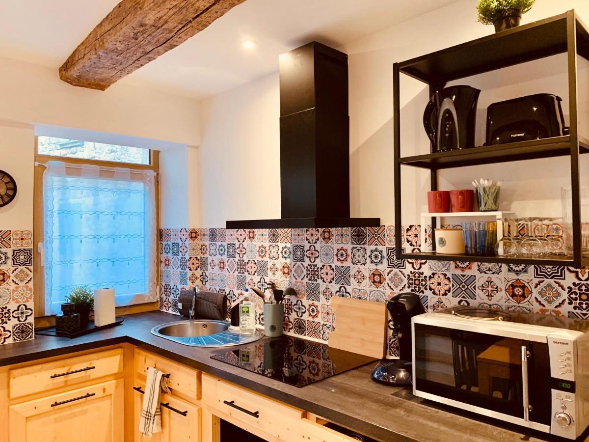 Maison, Lescaleyest Hébergement de vacances Largentière